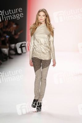 Anja Gockel Fashion Show, Berlin Fashion Week Autumn/Winter 2015