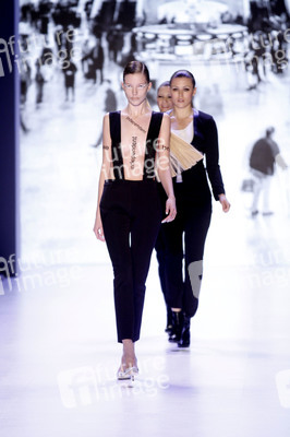 It's Showtime Maybelline New York 100th Anniversary Show, Berlin Fashion Week Autumn/Winter 2015