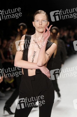 It's Showtime Maybelline New York 100th Anniversary Show, Berlin Fashion Week Autumn/Winter 2015