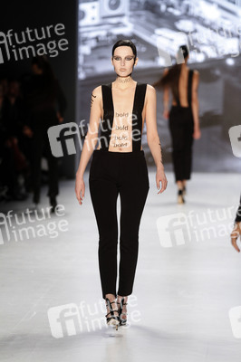 It's Showtime Maybelline New York 100th Anniversary Show, Berlin Fashion Week Autumn/Winter 2015