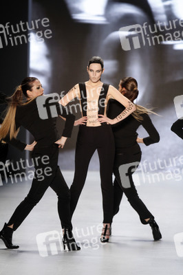 It's Showtime Maybelline New York 100th Anniversary Show, Berlin Fashion Week Autumn/Winter 2015