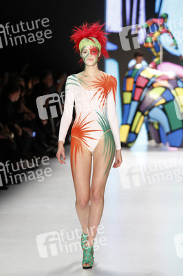 It's Showtime Maybelline New York 100th Anniversary Show, Berlin Fashion Week Autumn/Winter 2015