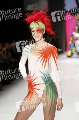It's Showtime Maybelline New York 100th Anniversary Show, Berlin Fashion Week Autumn/Winter 2015