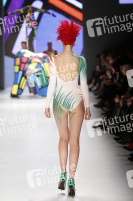 It's Showtime Maybelline New York 100th Anniversary Show, Berlin Fashion Week Autumn/Winter 2015