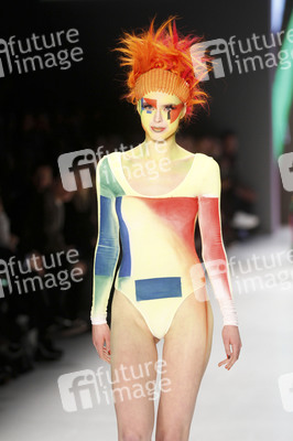 It's Showtime Maybelline New York 100th Anniversary Show, Berlin Fashion Week Autumn/Winter 2015