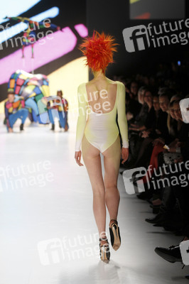 It's Showtime Maybelline New York 100th Anniversary Show, Berlin Fashion Week Autumn/Winter 2015