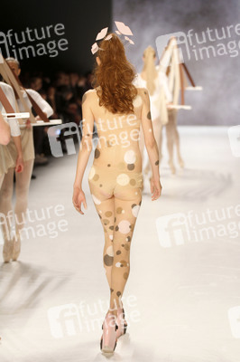 It's Showtime Maybelline New York 100th Anniversary Show, Berlin Fashion Week Autumn/Winter 2015