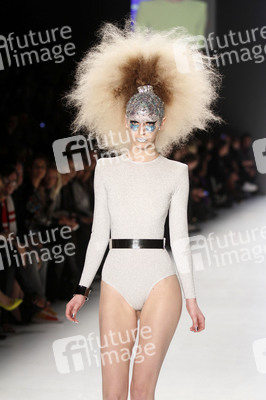 It's Showtime Maybelline New York 100th Anniversary Show, Berlin Fashion Week Autumn/Winter 2015