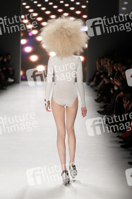It's Showtime Maybelline New York 100th Anniversary Show, Berlin Fashion Week Autumn/Winter 2015