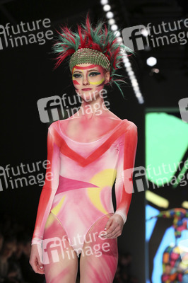 It's Showtime Maybelline New York 100th Anniversary Show, Berlin Fashion Week Autumn/Winter 2015