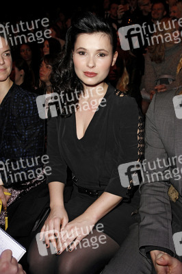 It's Showtime Maybelline New York 100th Anniversary Show, Berlin Fashion Week Autumn/Winter 2015