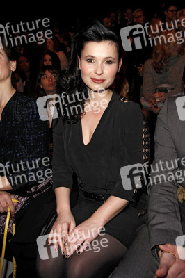 It's Showtime Maybelline New York 100th Anniversary Show, Berlin Fashion Week Autumn/Winter 2015