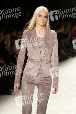 Riani Fashion Show, Berlin Fashion Week Autumn/Winter 2015
