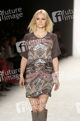 Riani Fashion Show, Berlin Fashion Week Autumn/Winter 2015