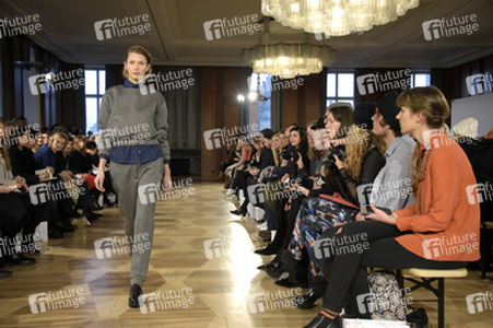 Hien Le Fashion Show, Berlin Fashion Week Autumn/Winter 2015
