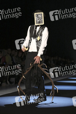 Esther Perbandt Fashion Show, Berlin Fashion Week Autumn/Winter 2015