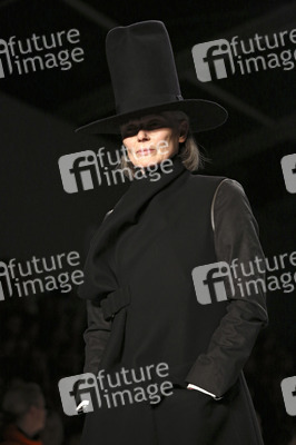Esther Perbandt Fashion Show, Berlin Fashion Week Autumn/Winter 2015