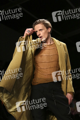 Esther Perbandt Fashion Show, Berlin Fashion Week Autumn/Winter 2015