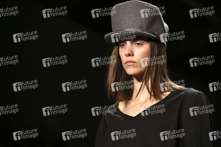 Esther Perbandt Fashion Show, Berlin Fashion Week Autumn/Winter 2015
