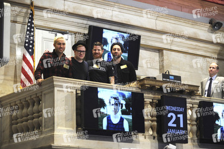 Fall Out Boy Ring läuten die NYSE Schlussglockell, New York