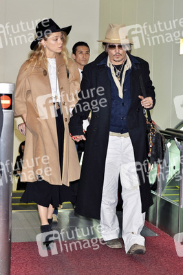 Ankunft von Johnny Depp und Amber Heard in Tokio