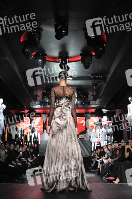 On Aura Tout Vu Fashion Show, Haute Couture Fashion Week Paris