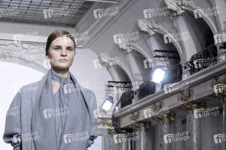 Yiqing Yin Fashion Show, Haute Couture Fashion Week Paris