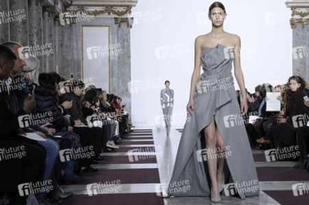 Yiqing Yin Fashion Show, Haute Couture Fashion Week Paris