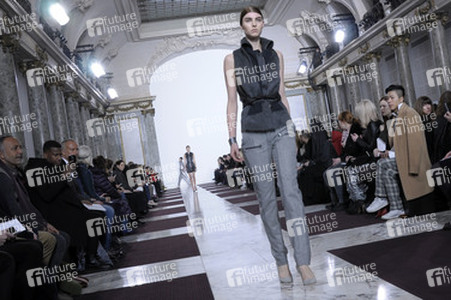 Yiqing Yin Fashion Show, Haute Couture Fashion Week Paris