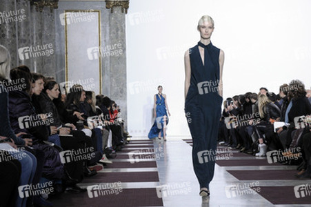 Yiqing Yin Fashion Show, Haute Couture Fashion Week Paris