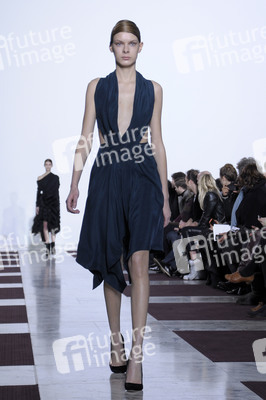 Yiqing Yin Fashion Show, Haute Couture Fashion Week Paris