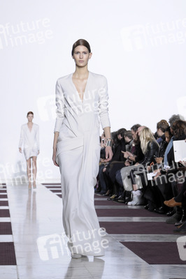 Yiqing Yin Fashion Show, Haute Couture Fashion Week Paris