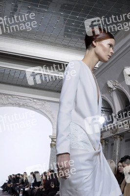 Yiqing Yin Fashion Show, Haute Couture Fashion Week Paris