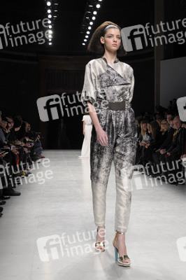 Julien Fournié Fashion Show, Haute Couture Fashion Week Paris