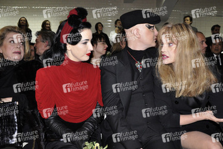 Jean Paul Gaultier Fashion Show, Haute Couture Fashion Week Paris