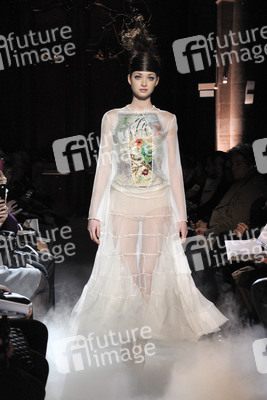 Franck Sorbier Fashion Show, Haute Couture Fashion Week Paris