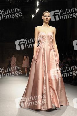 Tony Ward Fashion Show, Haute Couture Fashion Week Paris