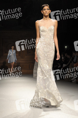 Tony Ward Fashion Show, Haute Couture Fashion Week Paris