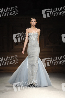 Tony Ward Fashion Show, Haute Couture Fashion Week Paris