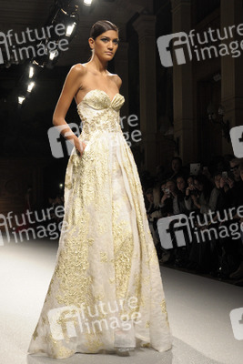 Tony Ward Fashion Show, Haute Couture Fashion Week Paris