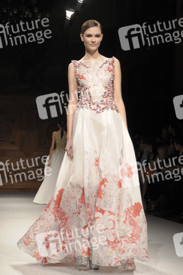 Tony Ward Fashion Show, Haute Couture Fashion Week Paris