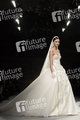 Tony Ward Fashion Show, Haute Couture Fashion Week Paris