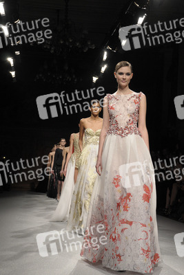 Tony Ward Fashion Show, Haute Couture Fashion Week Paris