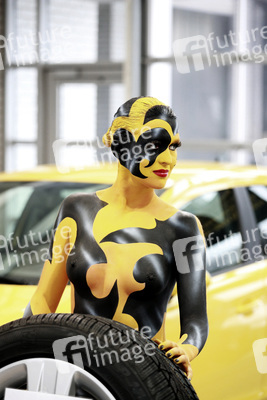 Body Painting zur Opel-Präsentation, Salzkotten
