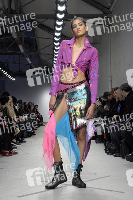 Antonio Ortega Fashion Show, Haute Couture Fashion Week Paris