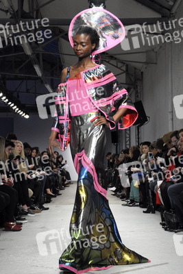 Antonio Ortega Fashion Show, Haute Couture Fashion Week Paris