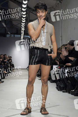 Antonio Ortega Fashion Show, Haute Couture Fashion Week Paris