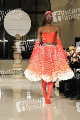 Bowie Wong Fashion Show, Haute Couture Fashion Week Paris