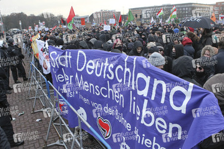 Demonstration gegen den 3. Bundesparteitag der AfD, Bremen