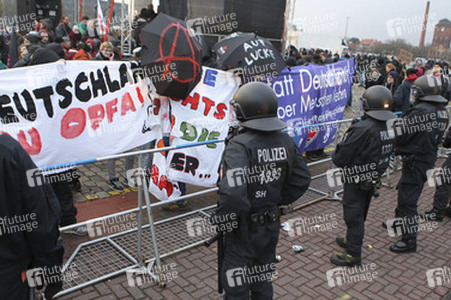 Demonstration gegen den 3. Bundesparteitag der AfD, Bremen